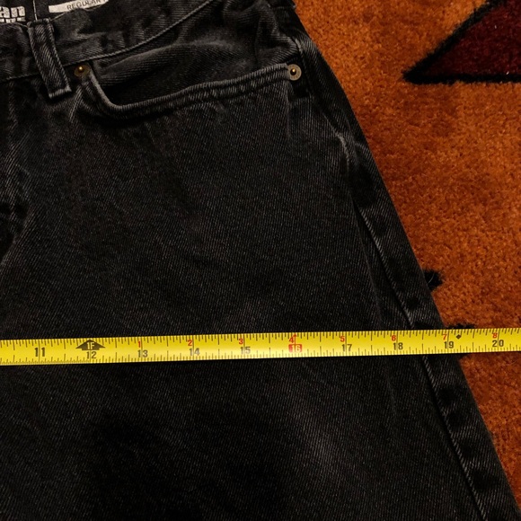 High Waisted UP Jeans - Picture 5 of 6